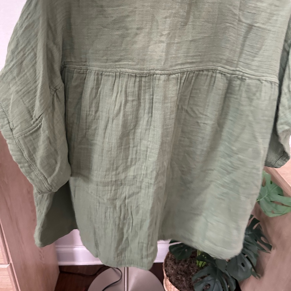 Old navy women’s cropped shirt gauze NWOT cotton - Picture 3 of 11